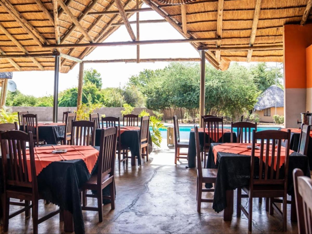 Nkanga Hotel Kasane Exterior foto