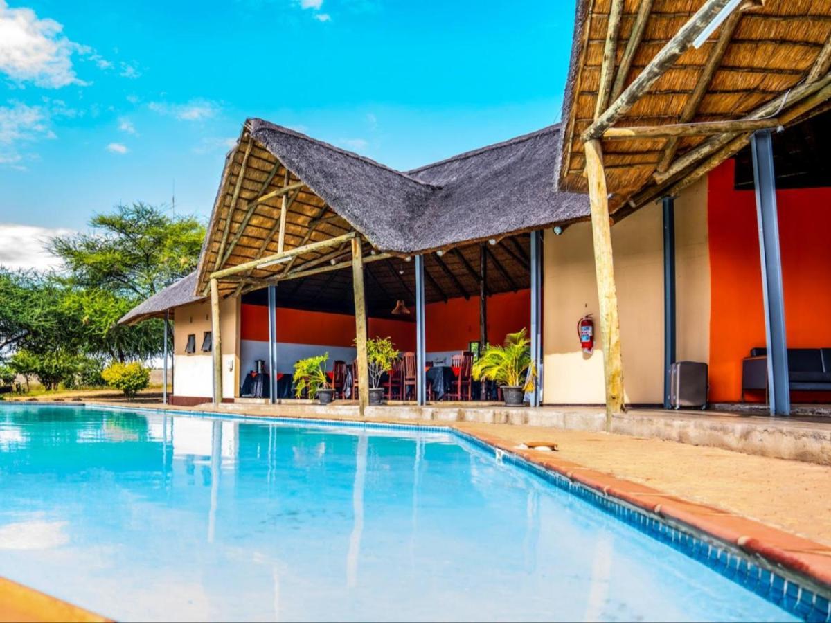 Nkanga Hotel Kasane Exterior foto
